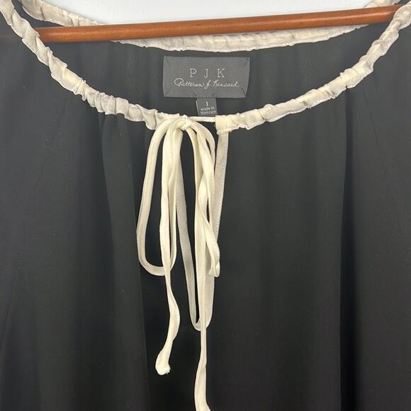 Patterson J. Kincaid Black & Cream Romantic bell sleeve blouse - Picture 3 of 8